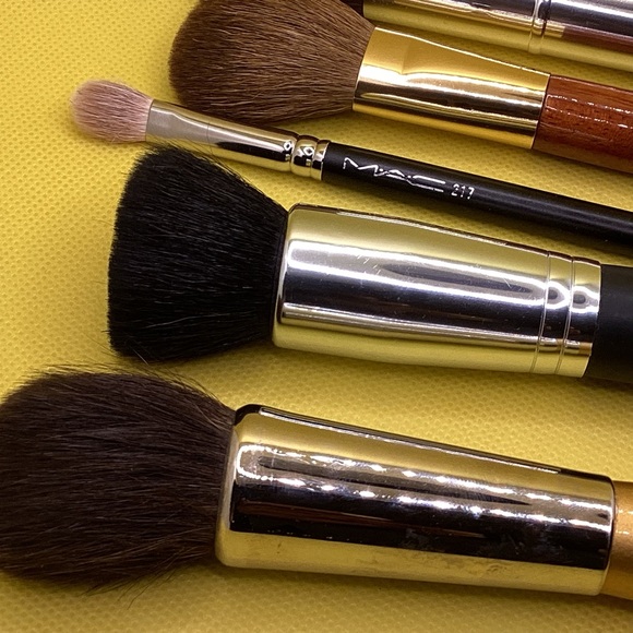 VINTAGE MAKEUP BRUSHES MIXED BRAND LOT of 5 - Picture 6 of 6